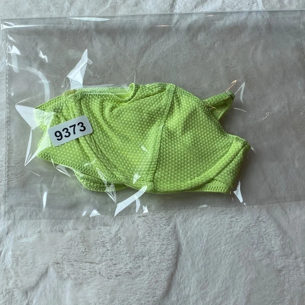NWOT Frankie’s bikinis Sundance neon underwire bikini top 19373